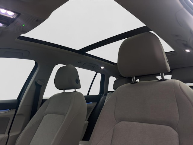 Volkswagen Golf 2.0 TDI DSG Life Variant