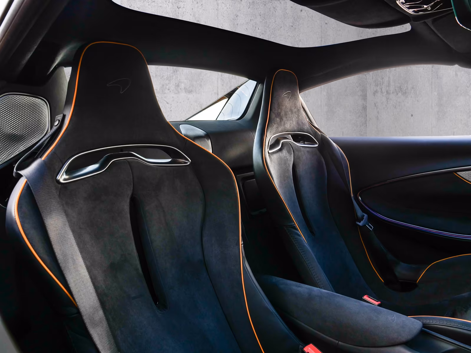 McLaren Artura Spider