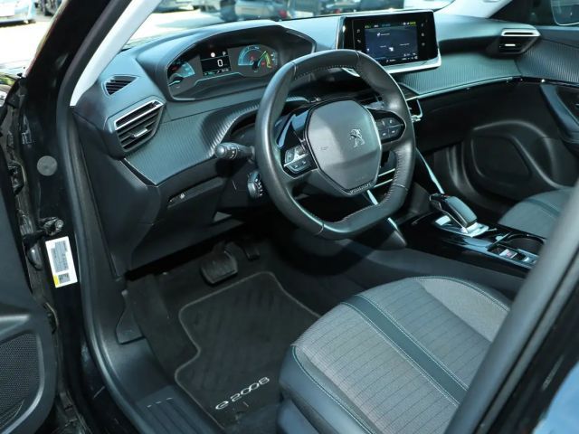 Peugeot E-2008 Allure Pack