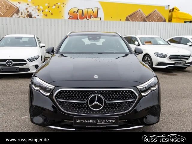 Mercedes-Benz E 220 AVANTGARDE E 220 d Estate