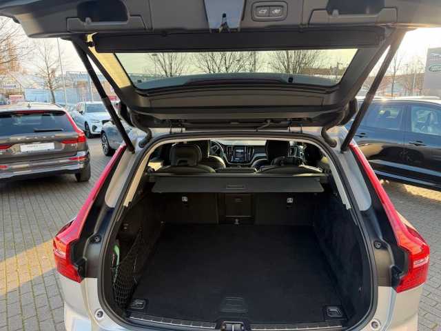 Volvo XC60 Dark Plus