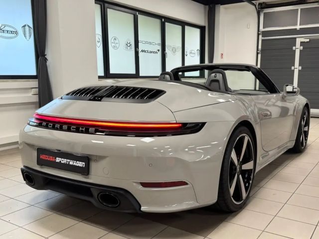 Porsche 992 Cabrio Carrera