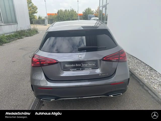 Mercedes-Benz A 250 4MATIC AMG Line