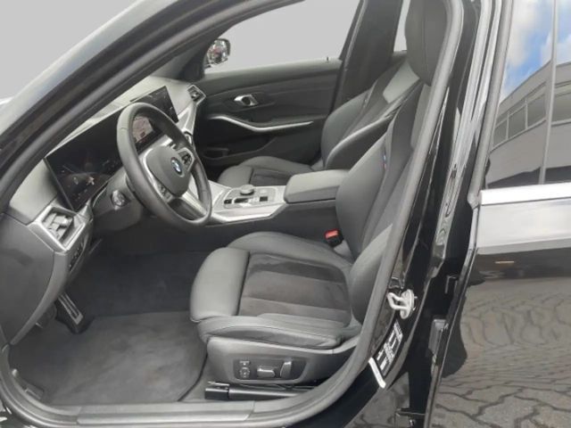 BMW 330 330d M-Sport Touring