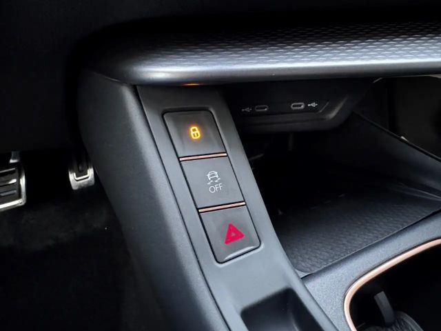 Cupra Terramar 1.5 e-Hybrid