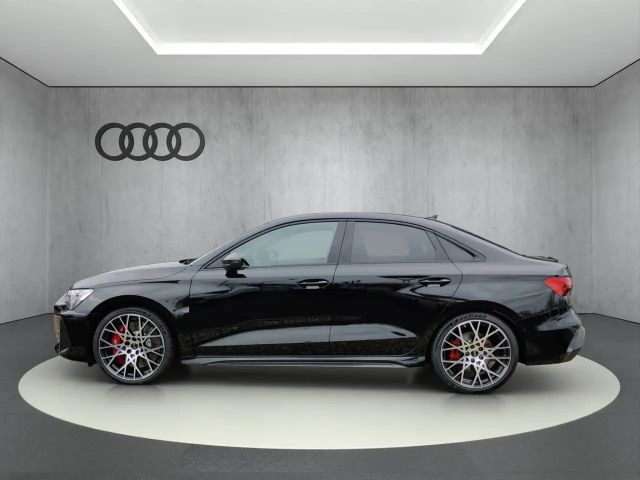 Audi RS3 Quattro S-Tronic Sedan