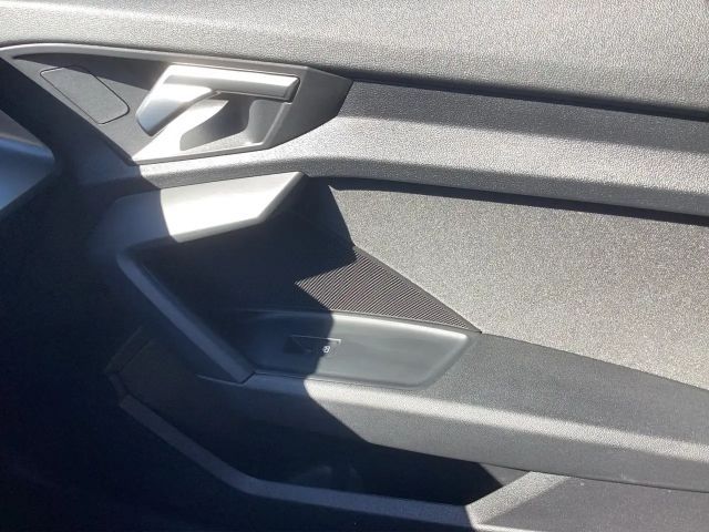 Audi A3 30 TFSI Sedan