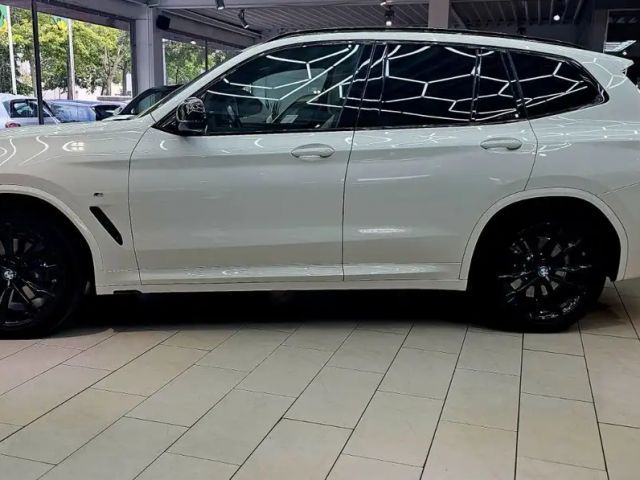 BMW X3 Laser  Panora 360K AHK HD StH HK LCI ACC