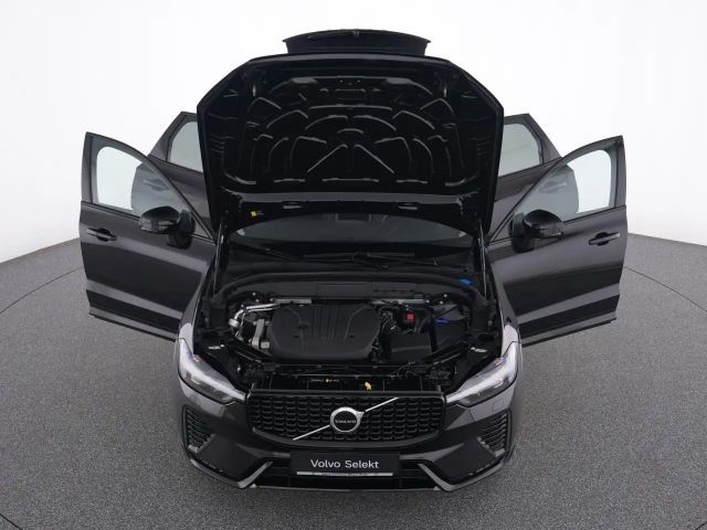 Volvo XC60 AWD Dark Plus