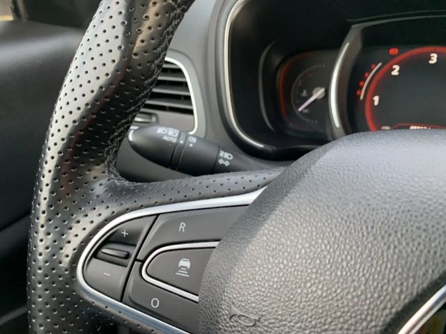 Renault Koleos Blue Initiale Paris