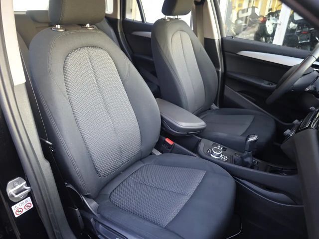 BMW X1 Advantage pakket sDrive18i