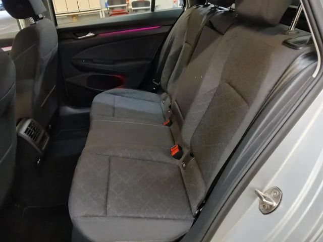 Volkswagen Golf 1.5 eTSI ACT