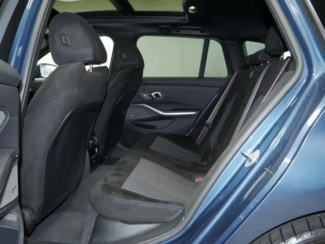 BMW 330 330e M-Sport xDrive