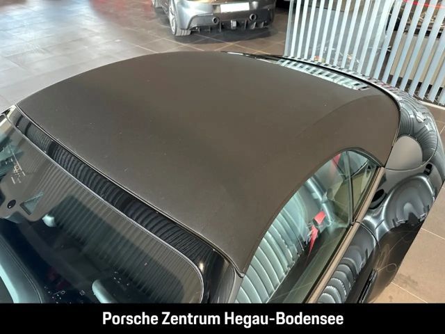 Porsche 992 4 Cabrio Carrera GTS