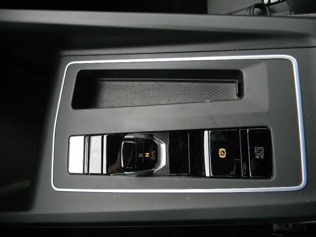 Volkswagen Golf DSG Golf VIII Life Variant