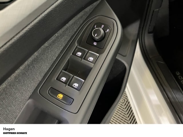 Volkswagen Golf 1.5 TSI Golf VIII Life