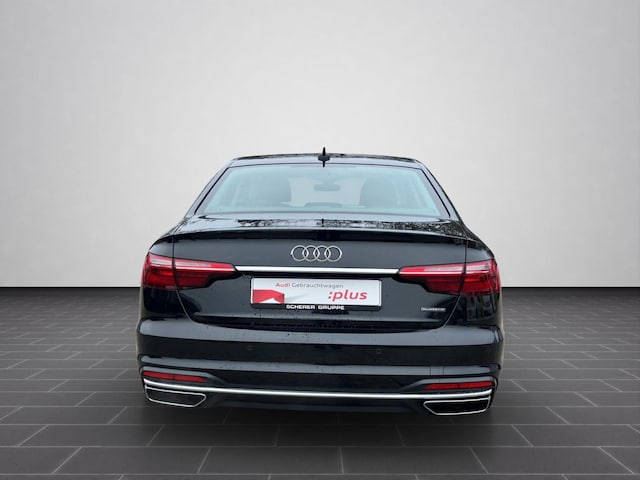 Audi A4 40 TFSI Quattro S-Tronic Sedan