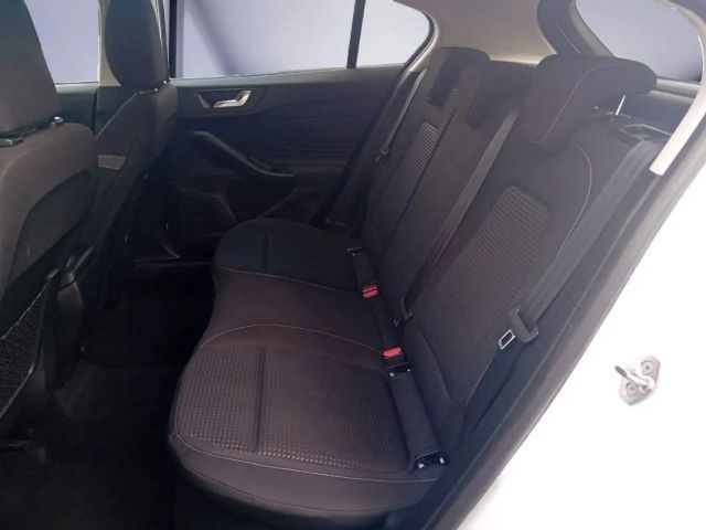 Ford Focus Cool & Connect