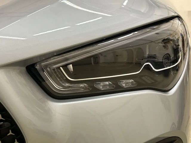 Mercedes-Benz CLA 180 Coupé Progressive