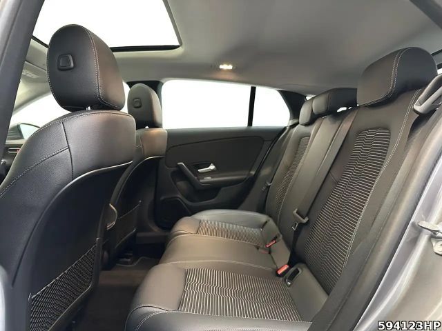 Mercedes-Benz CLA 250 CLA 250 e