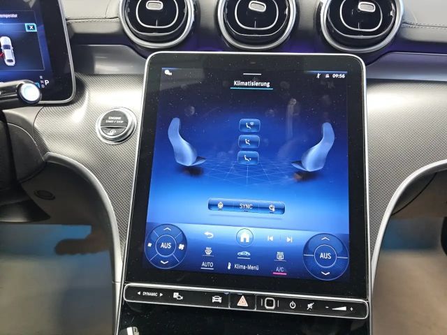 Mercedes-Benz C 200 AMG Line Sedan