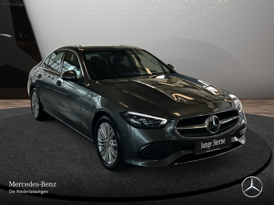 Mercedes-Benz C 180 AVANTGARDE Sedan