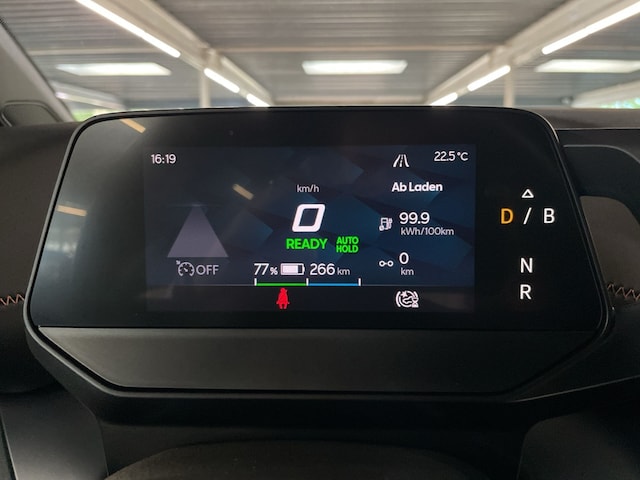 Cupra Born electric Navi Wärmepumpe Massagesitze LED ACC Mehrzonenklima Fahrerprofil