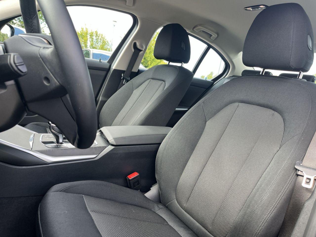 BMW 330 330e Sedan xDrive