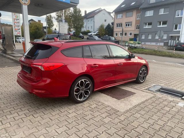 Ford Focus ST Line Wagon