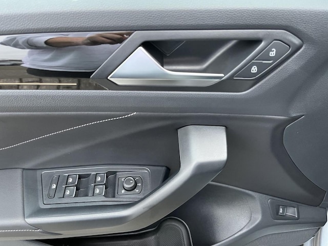 Volkswagen T-Roc 1.5 TSI DSG R-Line