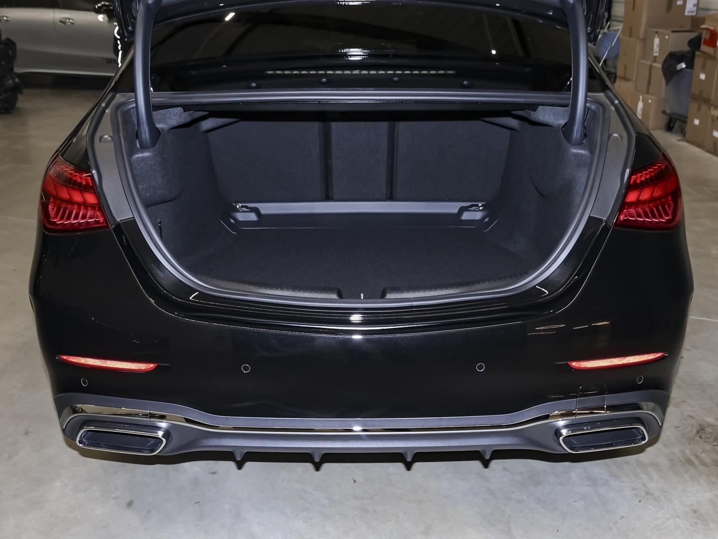 Mercedes-Benz C 220 AMG Line C 220 d Sedan