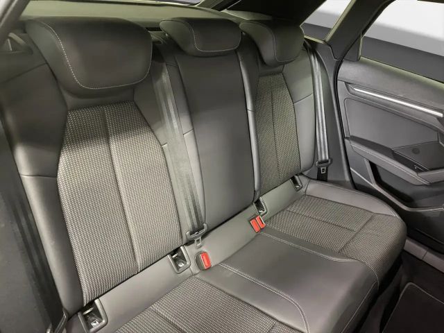 Audi A3 Hybride S-Line Sedan