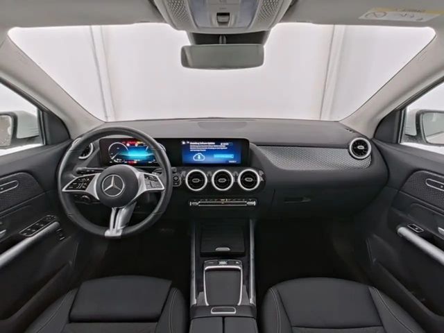 Mercedes-Benz GLA 200 Progressive