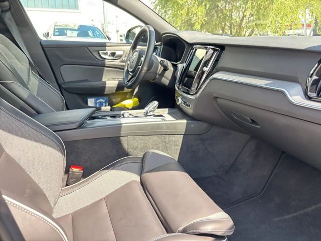 Volvo V60 Dark Hybrid Plus