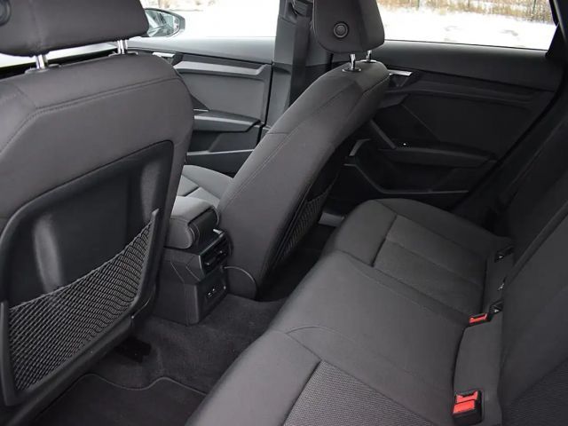 Audi A3 30 TFSI S-Tronic Sedan