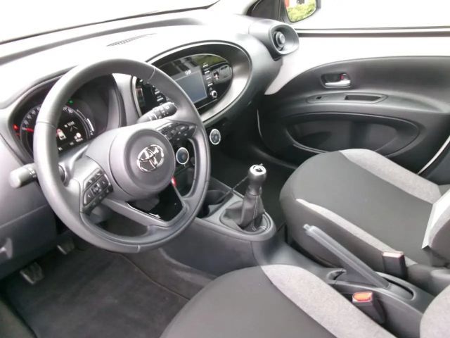 Toyota Aygo X Hatchback Play X-play