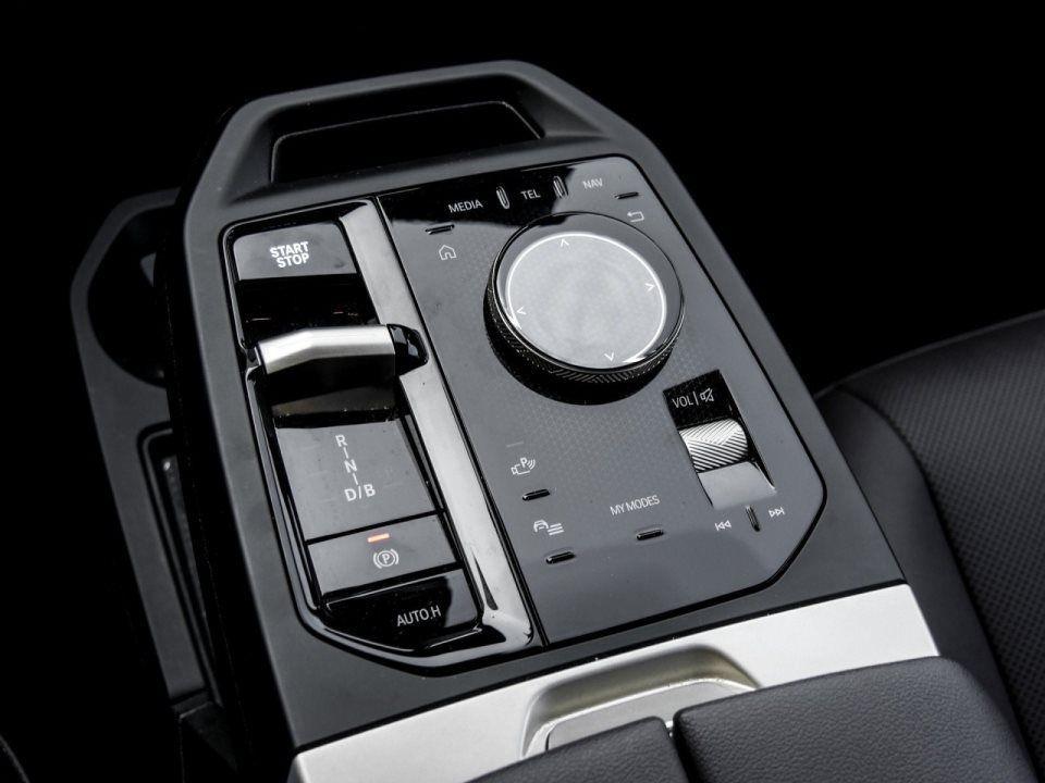 BMW iX xDrive40
