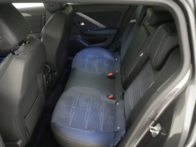 Opel Astra Sports Tourer Ultimate