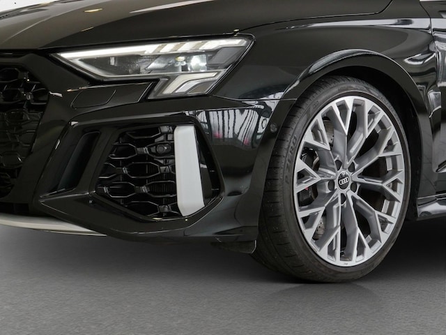 Audi RS3 Quattro S-Tronic Sedan