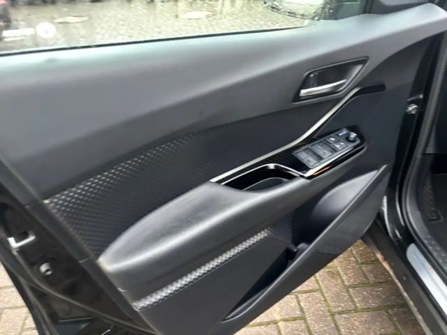 Toyota C-HR Hybride Team D