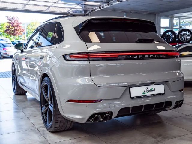 Porsche Cayenne E-Hybrid Turbo