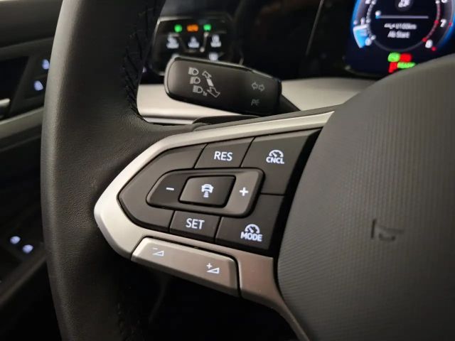 Volkswagen Golf Business DSG Variant