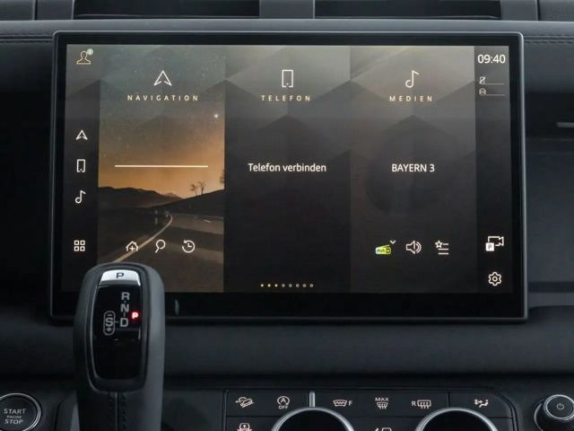 Land Rover Defender 110 D300 Dynamic SE