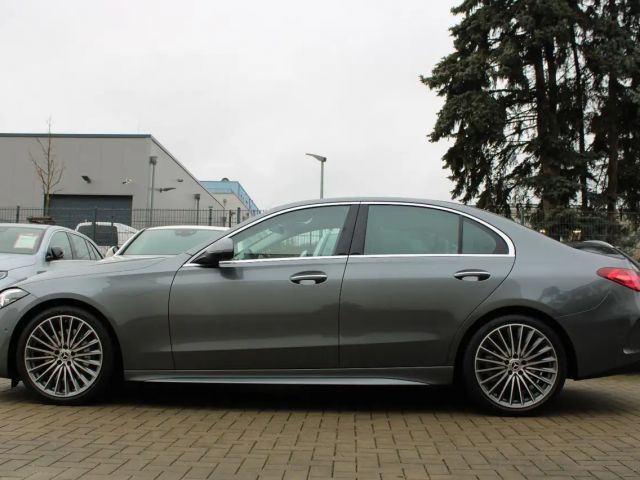 Mercedes-Benz C 200 AMG Line Sedan