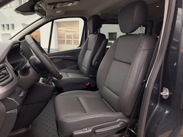 Renault Trafic Blue Grand Spaceclass