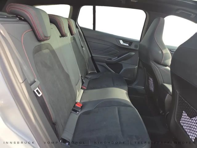 Ford Focus ST Line