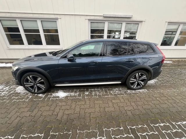 Volvo V60 Cross Country AWD Bright Plus