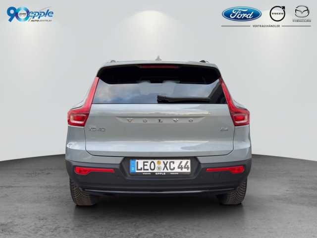Volvo XC40 Business Dark Plus