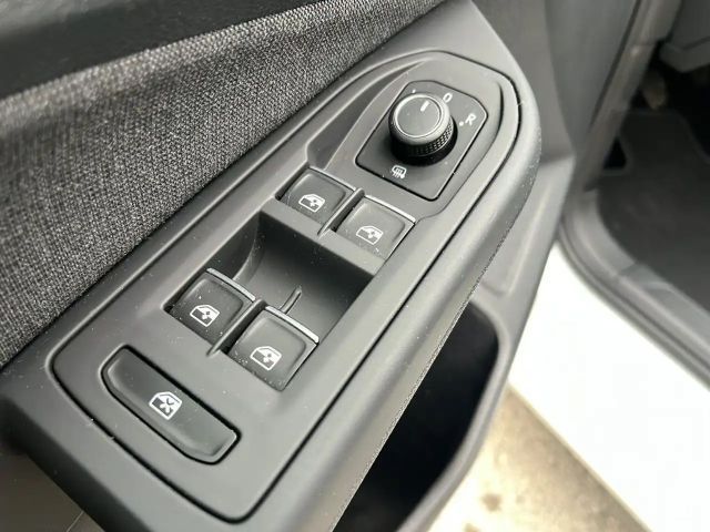 Volkswagen Golf 1.5 TSI Life Variant