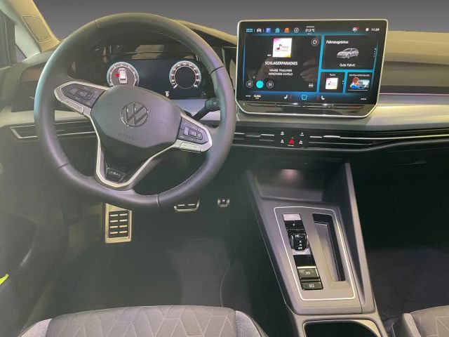 Volkswagen Golf 1.5 eTSI DSG Variant